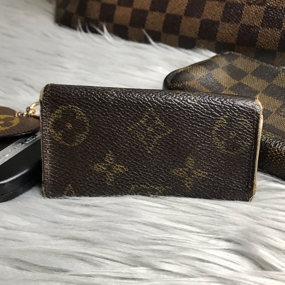 AUTH Louis Vuitton 4-Key Holder TH1001 - Picture 2 of 8